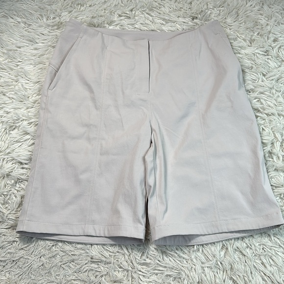 Lululemon In Power Mid Rise Short 8" Dune - Picture 1 of 7